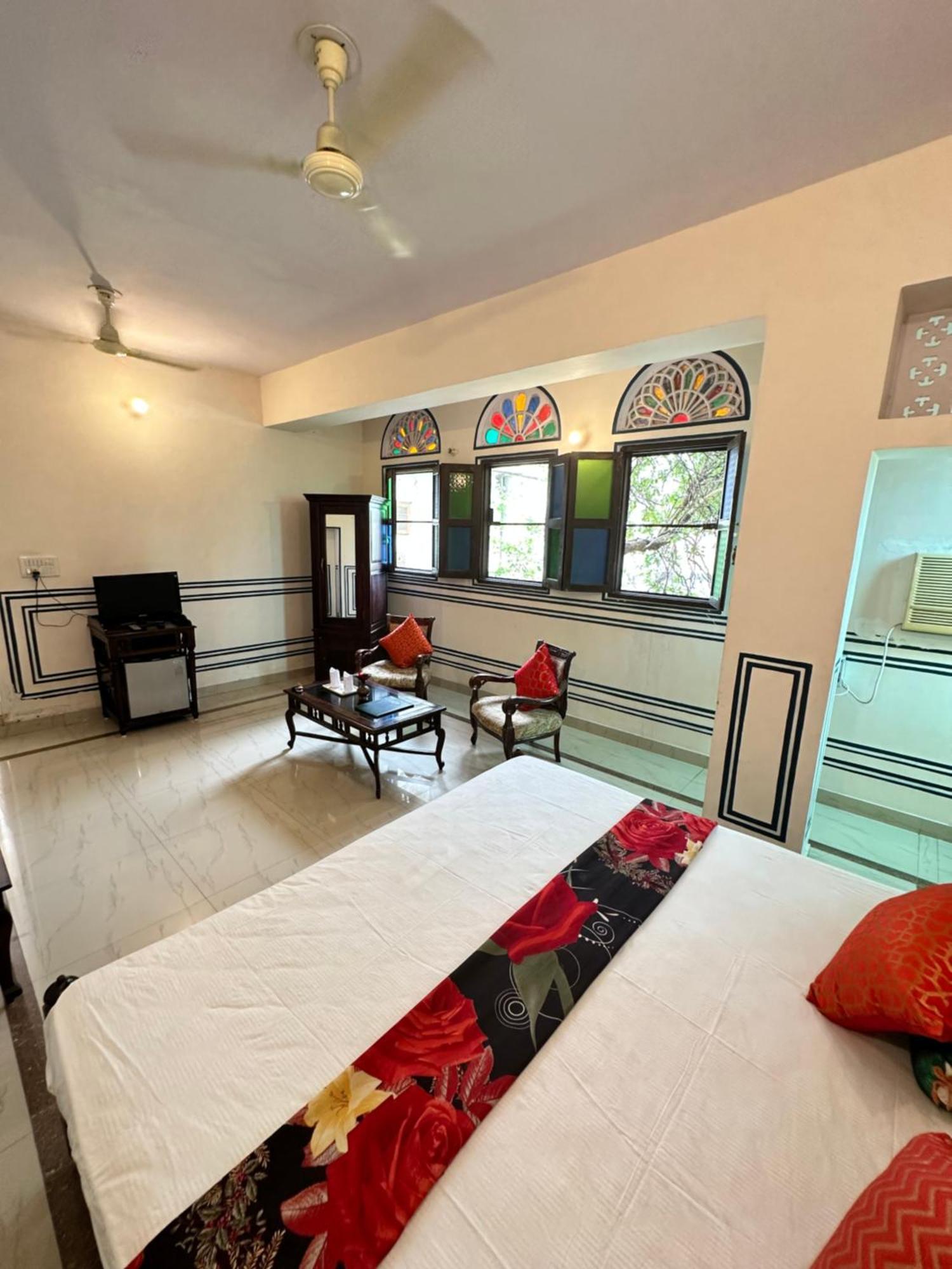 Rawla Mrignayani Palace Jaipur Buitenkant foto