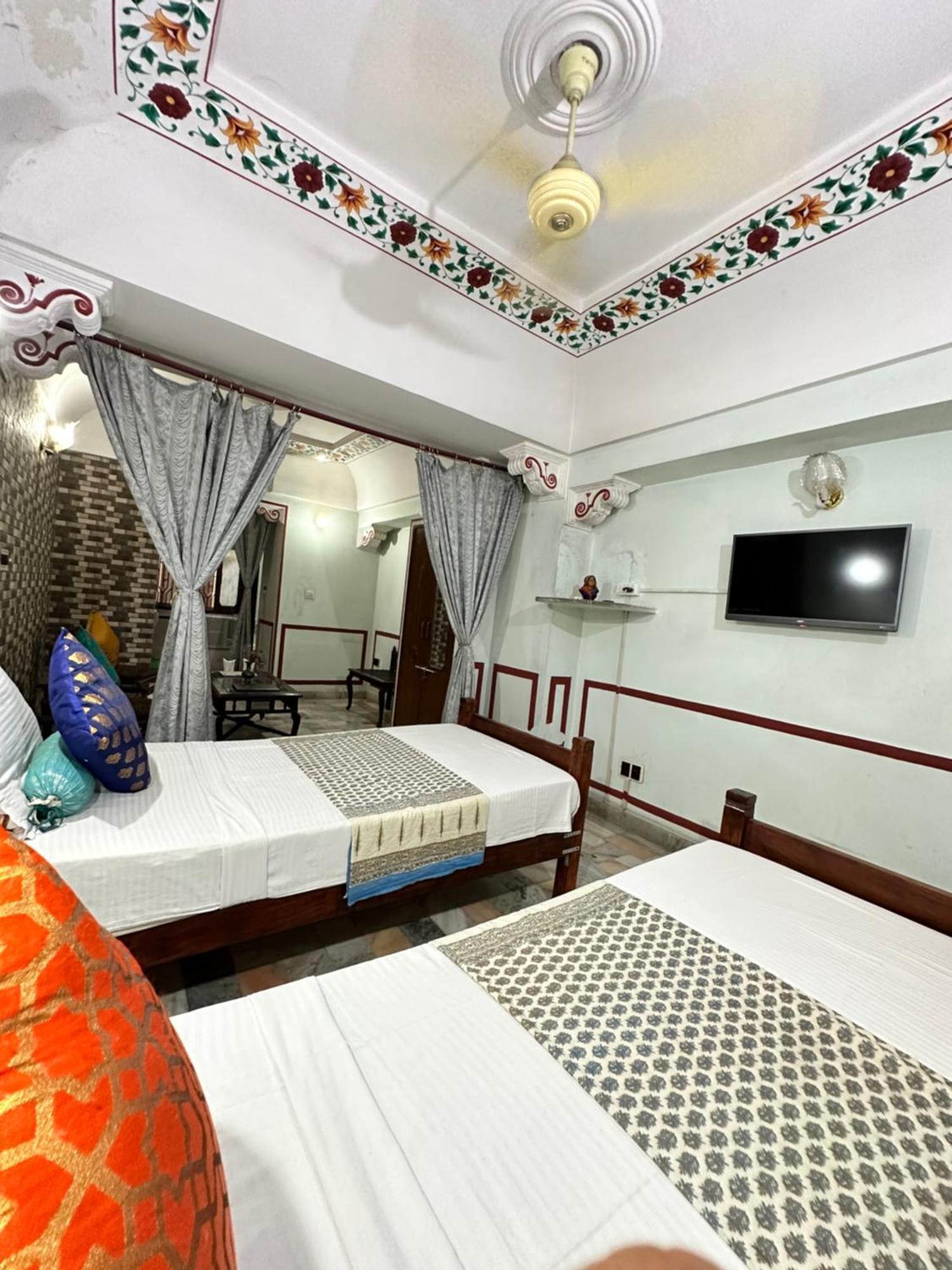 Rawla Mrignayani Palace Jaipur Buitenkant foto